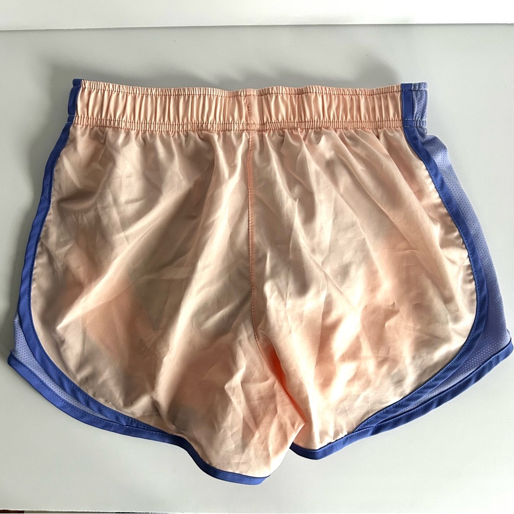 🍒NWT Nike Women’s Running Shorts Peach/Lavender. Size: XS - Picture 2 of 9